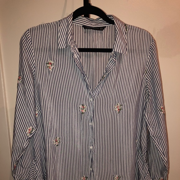 Zara striped button up with floral details - Picture 2 of 3